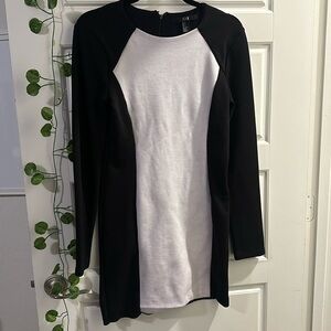 Black and white midi dress L